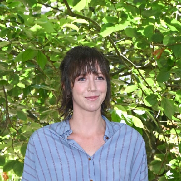 Sara Giraudeau au photocall du film "Le Sixième enfant" lors du 15ème festival du film francophone de Angoulême, France, le 27 août 2022. © Coadic Guirec/Bestimage
