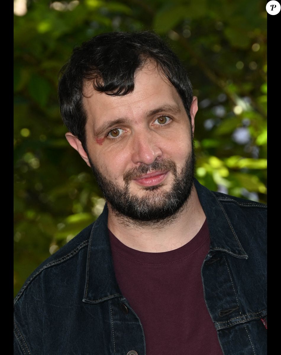 Karim Leklou au photocall du film "C'est Mon Homme" lors du 15ème festival du film francophone de Angoulême, France, le 27 août 2022