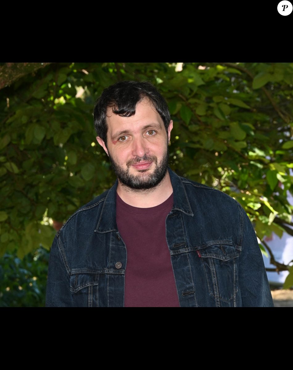 Karim Leklou au photocall du film "C'est Mon Homme" lors du 15ème festival du film francophone de Angoulême, France, le 27 août 2022