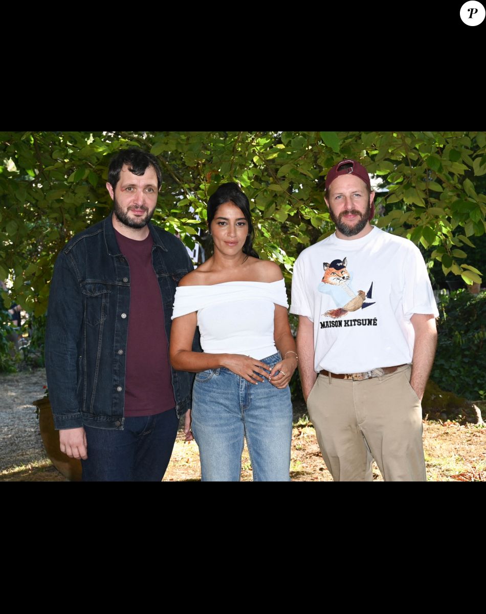 Karim Leklou, Leïla Bekhti et Jean-Charles Clichet au photocall du film "C'est Mon Homme" lors du 15ème festival du film francophone de Angoulême, France, le 27 août 2022.