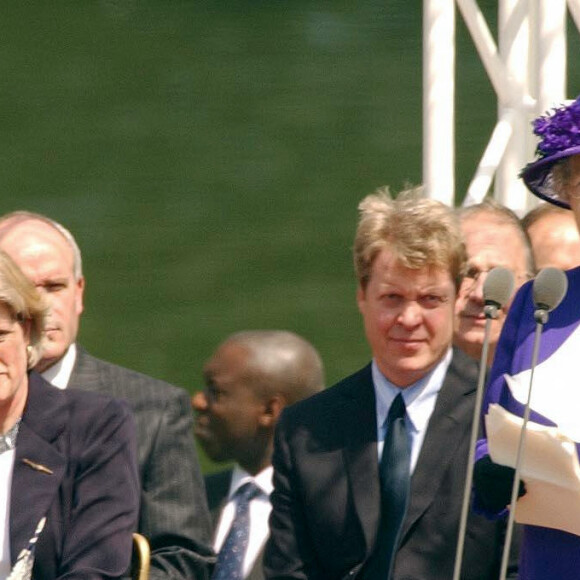 Les soeurs de Diana, Lady Sarah et Lady Jane, et son frère Earl Charles Spencer,