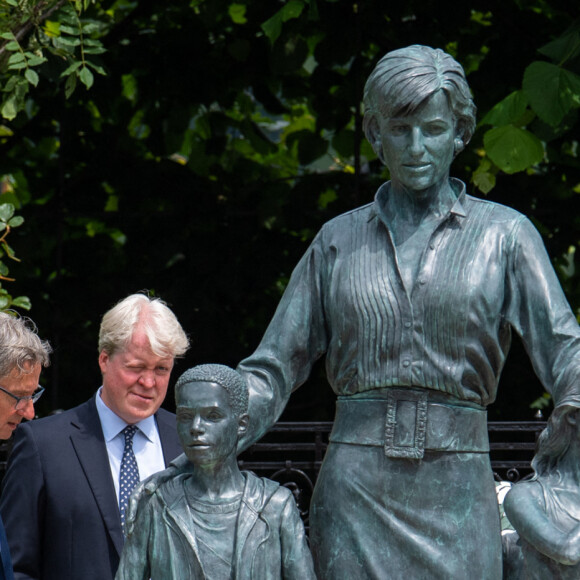 Les soeurs de Diana, Lady Sarah et Lady Jane, et son frère Earl Charles Spencer, le 1er juillet 2021