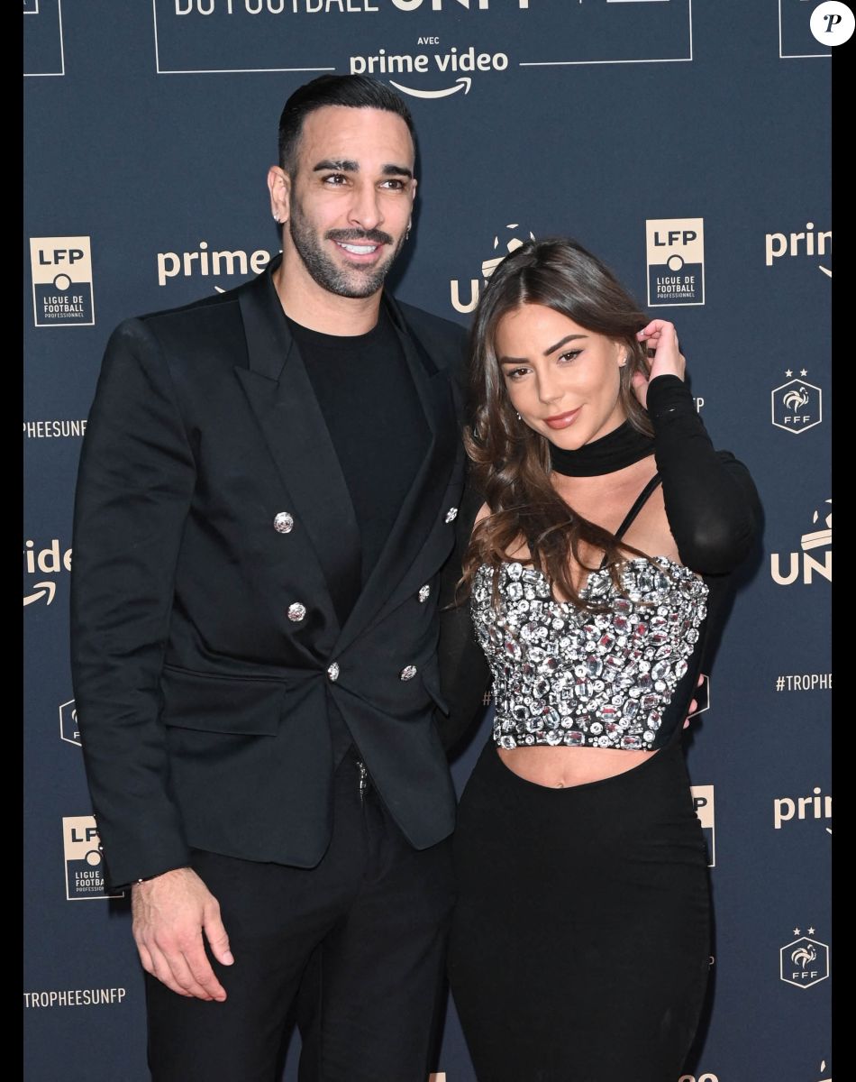 Léna Guillou Robe Tapis Rouge J'avance..." : Léna Guillou réagit avec émotion après sa rupture avec Adil  Rami : le diaporama - Purepeople