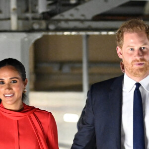 Le prince Harry, duc de Sussex et Meghan Markle, duchesse de Sussex, arrivent au "One Young World Summit 2022" à Manchester, le 5 septembre 2022.