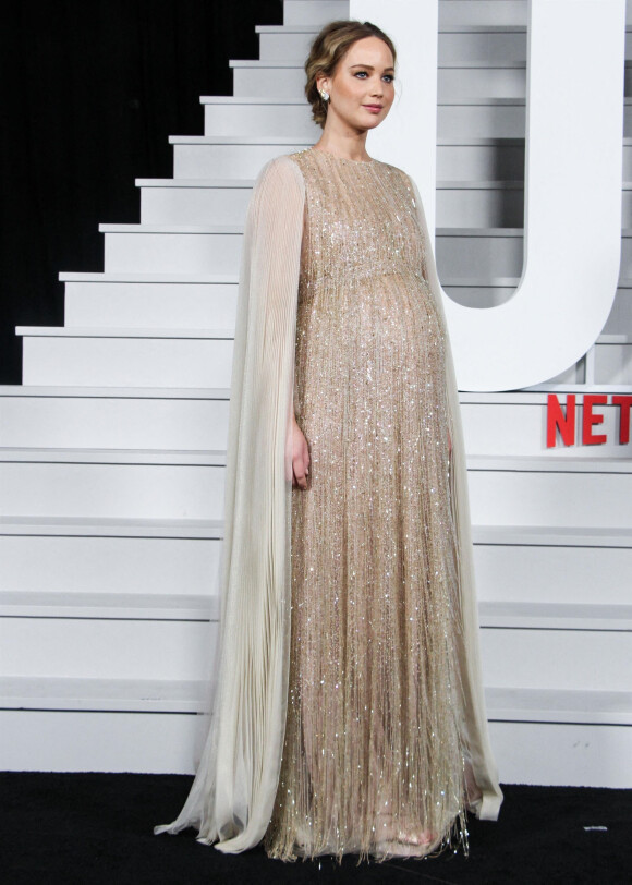 Jennifer Lawrence (enceinte) à la première du film "Don't Look Up" à New York, le 5 décembre 2021. 