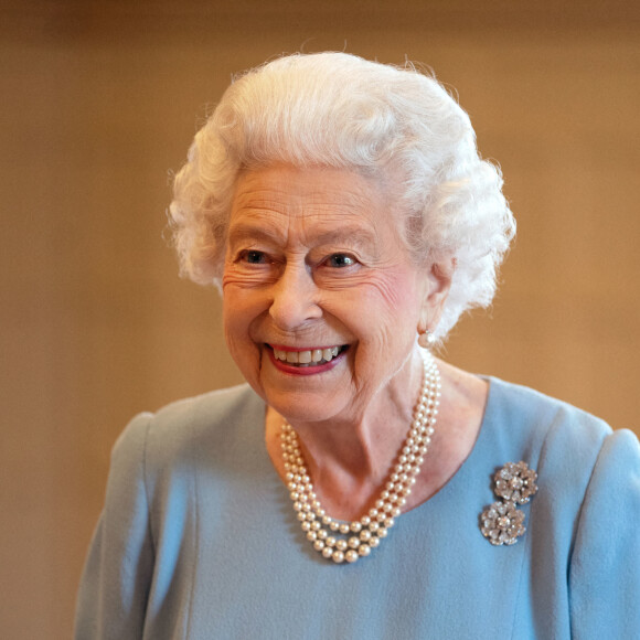 La reine Elisabeth II quitte Sandringham House, qui est la résidence de la reine à Norfolk, après une réception avec des représentants de groupes communautaires locaux pour célébrer le début du Jubilé de platine.Le 5 février 2022. 