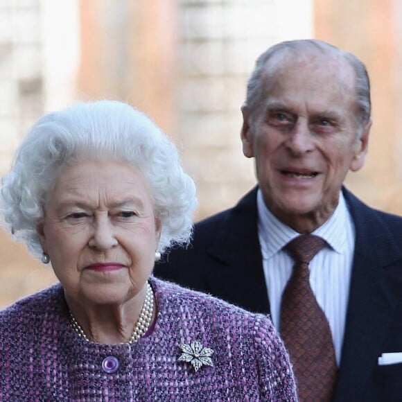 Inauguration officielle de la réouverture de Kensington palace par la reine Elizabeth II et le prince Philip, duc d'Edimbourg. Londres, le 15 mars 2012