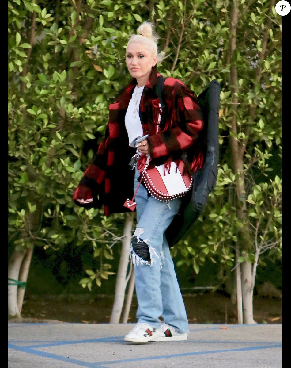 Exclusif - Gwen Stefani aperçue dans les rues de Los Angeles, le 21 mars 2022.
