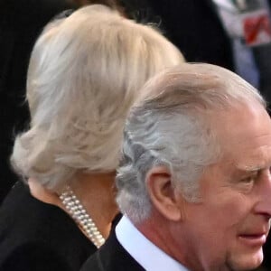 Le roi Charles III d'Angleterre - Les deux Chambres du Parlement se réunissent pour une cérémonie de condoléances à Westminster Hall à Londres. Le 12 septembre 2022.