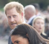 Le prince Harry, duc de Sussex, Meghan Markle, duchesse de Sussex à la rencontre de la foule devant le château de Windsor, suite au décès de la reine Elisabeth II d'Angleterre. Le 10 septembre 2022