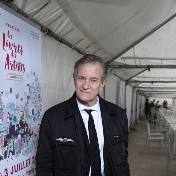 Exclusif - Francis Huster - Festival des Livres et des Artistes organisé par l'association "Lecture pour Tous" engagée dans la lutte contre l'illettrisme au Mail Branly à Paris le 3 juillet 2022. © Pierre Perusseau / Jack Tribeca / Bestimage