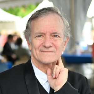Francis Huster au festival du Livre de Nice 2022 dans le Jardin Albert 1er à Nice, France, le 4 juin 2022. © Lionel Urman/Panoramic/Bestimage