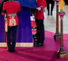 Illustration - Intérieur - Procession cérémonielle du cercueil de la reine Elisabeth II du palais de Buckingham à Westminster Hall à Londres. Le 14 septembre 2022