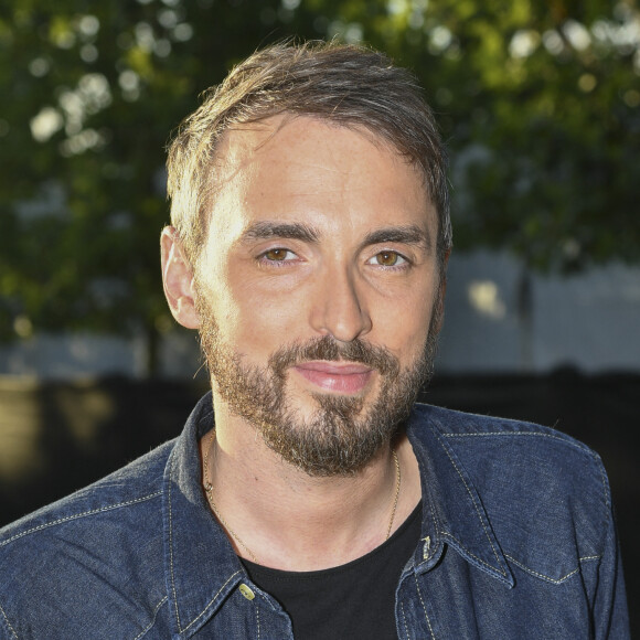 Exclusif - Christophe Willem - Les célébrités lors grand concert de l'Orchestre National de France au Champs de Mars présenté par S. Bern sur France 2 pour célébrer la Fête Nationale à Paris © Giancarlo Gorassini / Pierre Perusseau / Veeren / Bestimage 