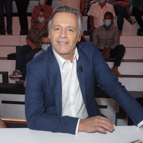 Jean-Michel Maire - TPMP (Touche Pas à Mon Poste) présenté par Cyril Hanouna, qui tente de réconcilier Sylvie Ortega, Loana Petrucciani et Eryl Prayer, diffusée en direct le 23 Septembre 2021 sur C8 - Paris le 23 Septembre 2021 © Jack Tribeca / Bestimage 