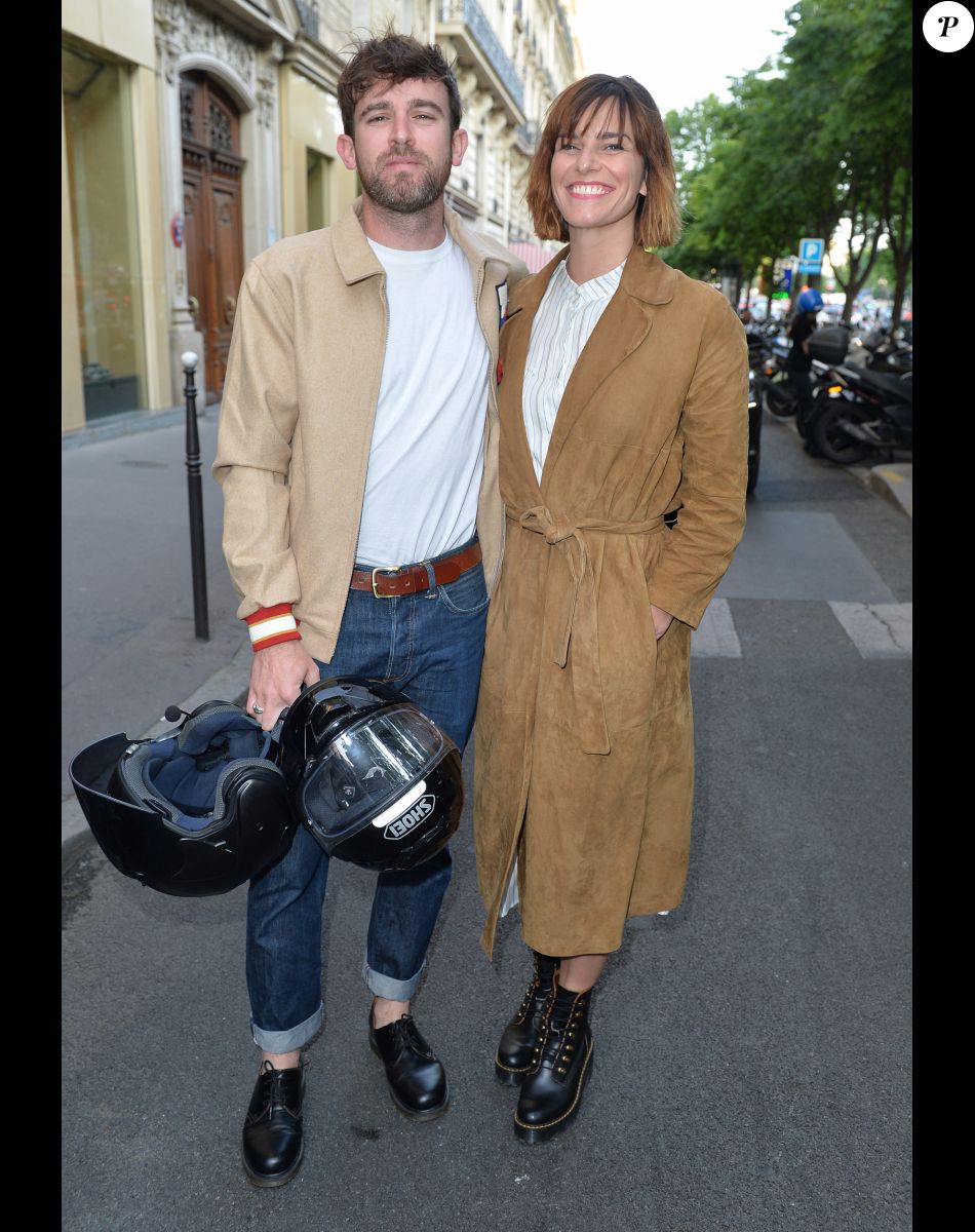 Fauve Hautot et son ex-compagnon Jules Renault - Photocall de la premiére du spectacle "Bionic Showgirl" avec V. Modesta au Crazy Horse à Paris le 3 juin 2019. © Veeren/Bestimage