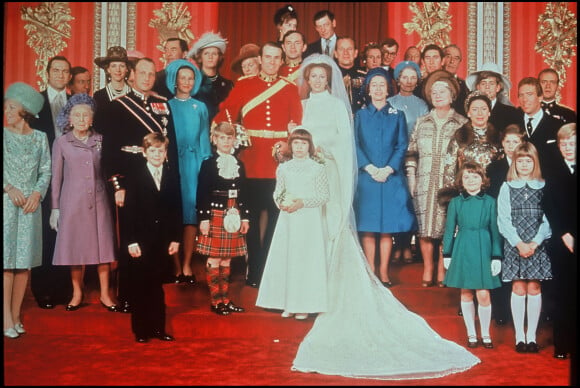 La princesse Anne d'Angleterre et son mari Mark Phillips, lors de leur mariage