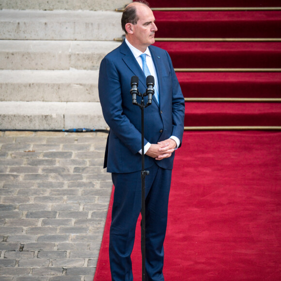 Passation de pouvoirs entre l’ancien Premier ministre français, Jean Castex et à la nouvelle Première ministre française à l Hôtel de Matignon à Paris, France, le 16 mai 2022. © Gabrielle Cezard/Pool/Bestimage