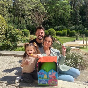 Kevin Guedj et Carla Moreau avec leur fille Ruby