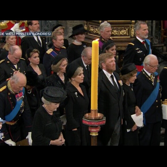 Albert de Monaco et son épouse Charlene de Monaco aux funérailles de la reine Elizabeth II en l'abbaye de Westminster.