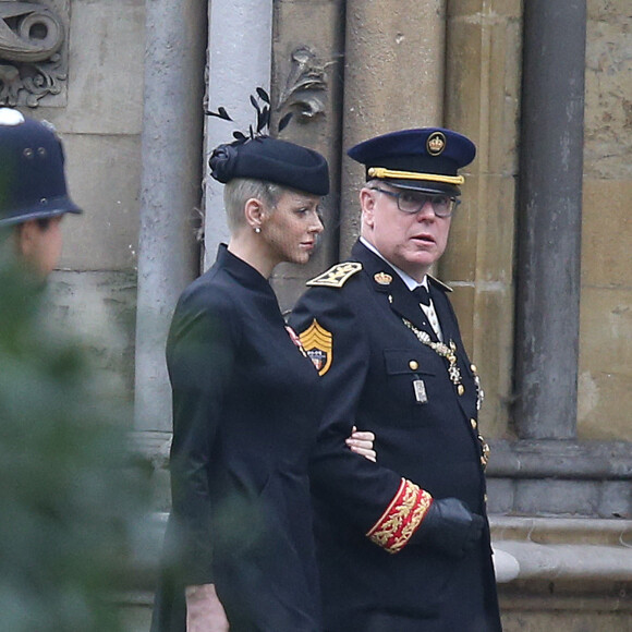 Le prince Albert et la princesse Charlene au Westminster Abbey pour les funérailles de la reine Elizabeth II. Londres. Photo by WP Pix/Splash News/ABACAPRESS.COM