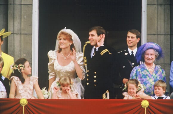 Le prince Andrew et Sarah Ferguson lors de leur mariage
