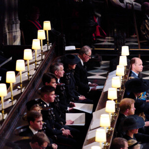 Le prince William, prince de Galles, Le prince Harry, duc de Sussex - Cérémonie funèbre en La Chapelle Saint-Georges en présence des 15 Premiers ministres des royaumes qui ont exercé pendant les 70 ans de règne de la reine Elizabeth II d'Angleterre. © Ben Birchall / Bestimage 