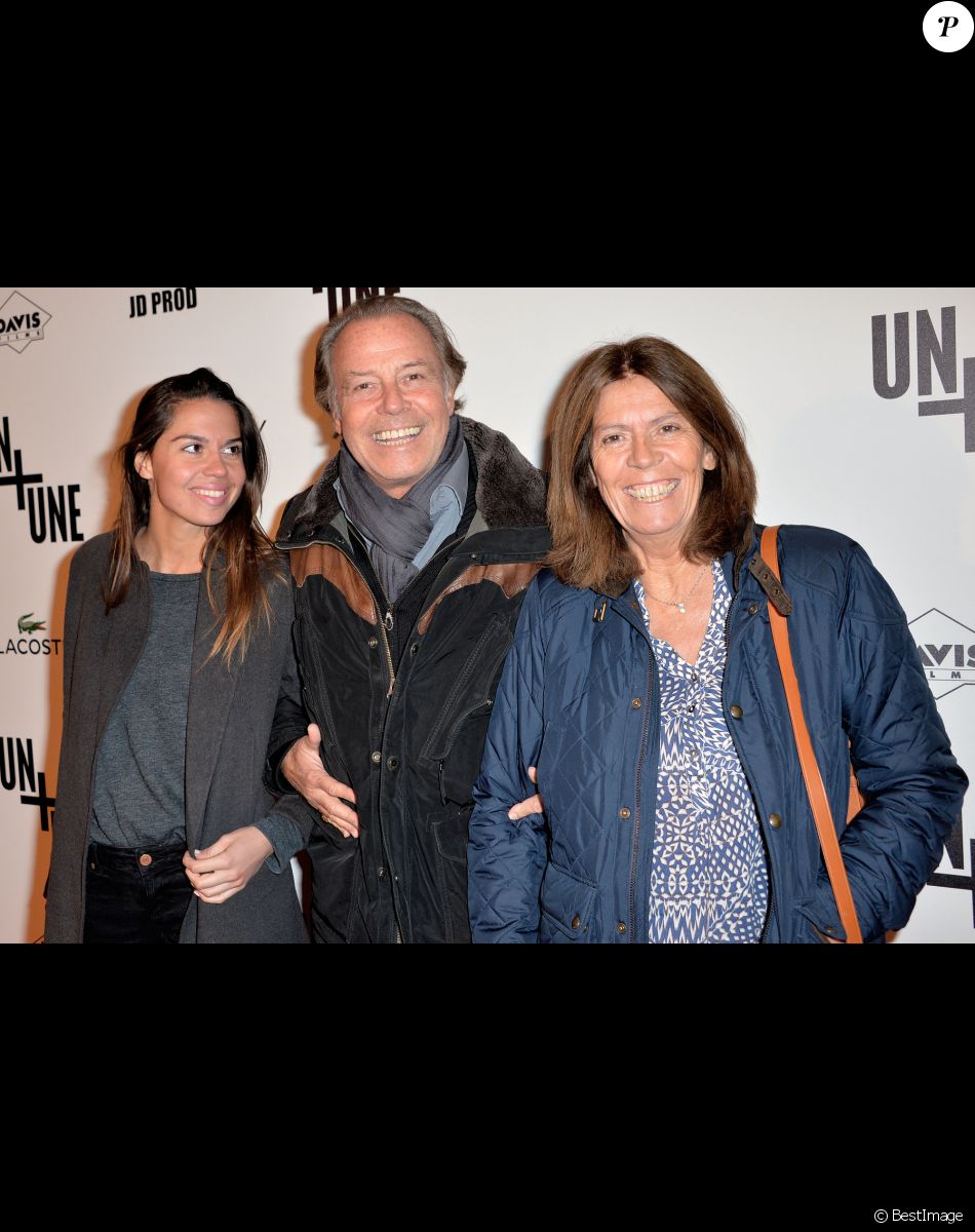 Michel Leeb avec sa femme Béatrice et sa fille Elsa - Avant première du film "Un + Une" de Claude Lelouch à l'UGC Normandie à Paris le 23 novembre 2015.