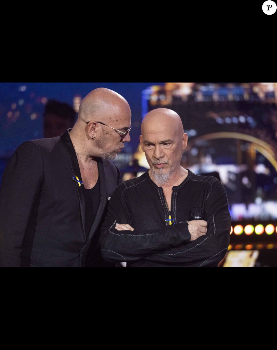 Florent Pagny et Pascal Obispo - Emission spéciale "Unis pour l'Ukraine" à la Maison de la Radio et de la Musique à Paris, le 8 mars 2022. © Cyril Moreau / Jack Tribeca / Bestimage