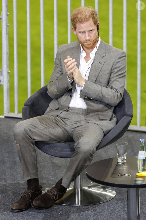 Le prince Harry et Meghan Markle participent à la conférence de presse des Invictus Games 2023 à Dusseldorf, Allemagne le 6 septembre 2022. © Imago / Panoramic / Bestimage 