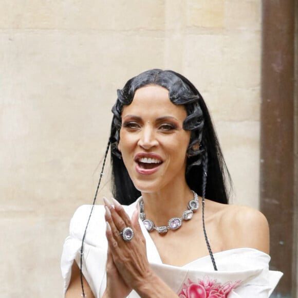 Noémie Lenoir - Défilé Weinsanto "Collection Femme Prêt-à-Porter Printemps/Été 2023" lors de la Fashion Week de Paris (PFW) le 26 septembre 2022