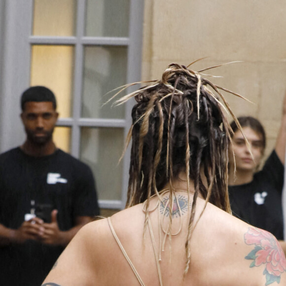 Daphné Bürki - Défilé Weinsanto "Collection Femme Prêt-à-Porter Printemps/Été 2023" lors de la Fashion Week de Paris (PFW) le 26 septembre 2022