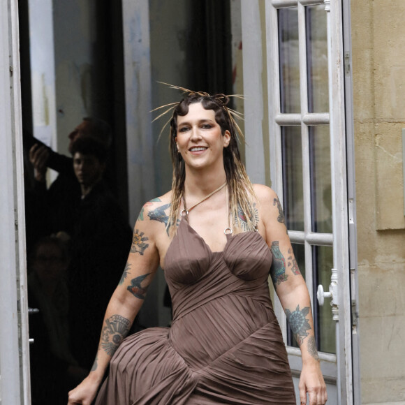 Daphné Bürki - Défilé Weinsanto "Collection Femme Prêt-à-Porter Printemps/Été 2023" lors de la Fashion Week de Paris (PFW) le 26 septembre 2022