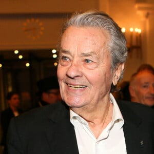 Alain Delon lors de l'événement "Movie meets Media" à Hambourg, le 30 novembre 2015.