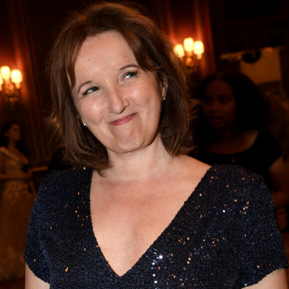 Semi Exclusif - Anne Roumanoff lors du gala de l'association "Les bonnes fées" à l'InterContinental Paris le 14 juin 2022. © Rachid Bellak / Bestimage 