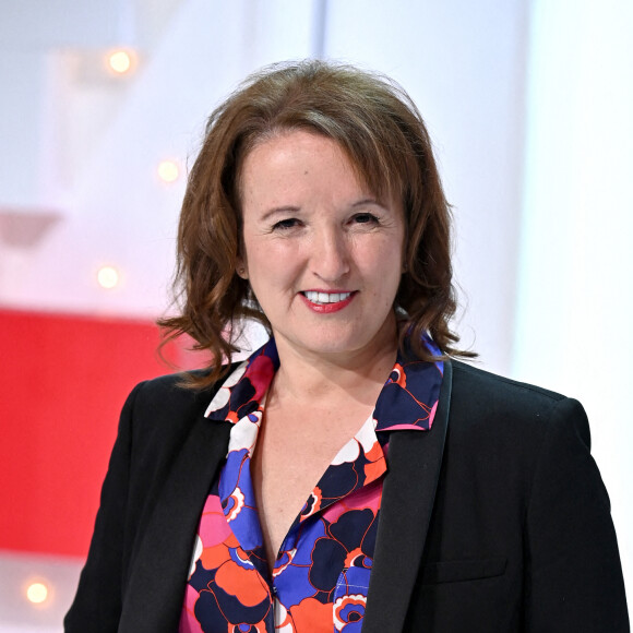 Anne Roumanoff - Enregistrement de l'émission "Vivement Dimanche prochain" présentée par M.Drucker sur France 2. © Guillaume Gaffiot / Bestimage 