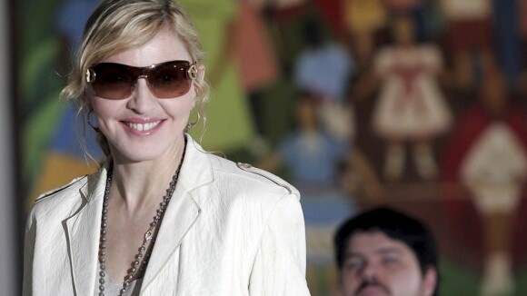 Madonna en visite au Brésil : Charme, élégance et rendez-vous amoureux au programme !