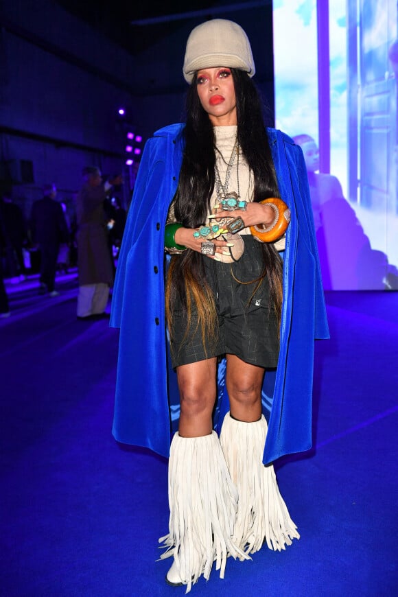Erykah Badu - Frontrow du défilé de mode prêt-à-porter printemps-été 2023 "Off-White" lors de la fashion week de Paris. Le 29 septembre 2022 © Veeren / Bestimage 