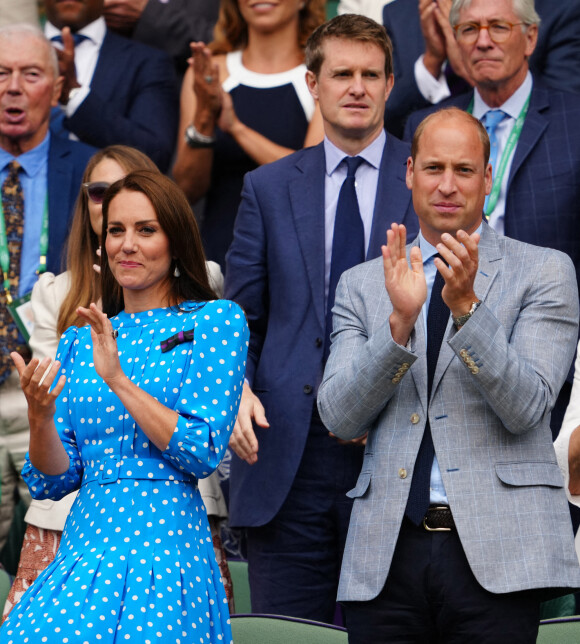 Le prince William, duc de Cambridge, et Catherine (Kate) Middleton, duchesse de Cambridge, dans les tribunes du tournoi de Wimbledon, le 5 juillet 2022. 