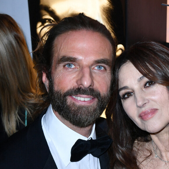 John Nollet et Monica Bellucci lors de la soirée d'ouverture de "Carita - Maison De Beauté" rue du Faubourg Saint-Honoré à Paris, France, le 30 septembre 2022. © Veeren-Clovis/Bestimage 