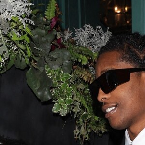 Rihanna et son compagnon ASAP Rocky à la sortie du restaurant "Olivetta".