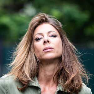 Rose, photo promotionnelle pour le livre "Les Montagnes roses".