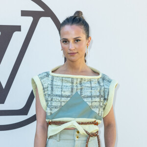 Alicia Vikander - Photocall du défilé Louis Vuitton Collection Femme Prêt-à-porter Printemps/Eté 2023 lors de la Fashion Week de Paris (PFW), France, le 4 octobre 2022. © Olivier Borde/Bertrand Rindoff Petroff/Bestimage 