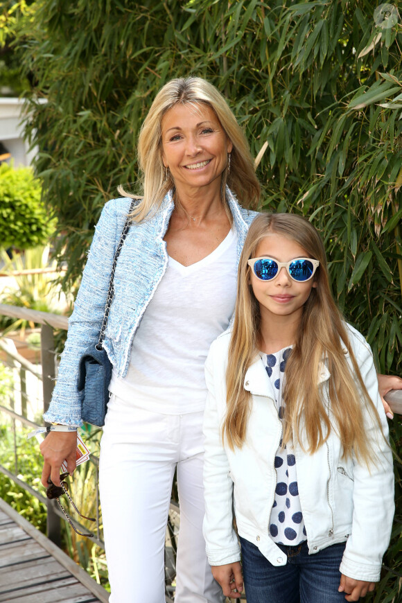 Natty Belmondo et sa fille Stella Belmondo au village des Internationaux de France de tennis de Roland Garros à Paris. Le 30 mai 2015.