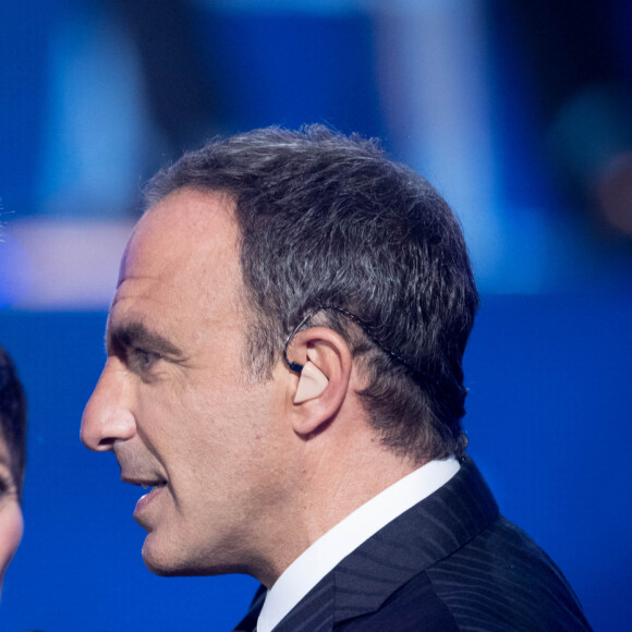 Laurence et Pierre Lemarchal (Parents de Grégory Lemarchal), Nikos Aliagas - Emission hommage à "Grégory Lemarchal, 10 ans après l'histoire continue" au Zénith de Paris et retransmis en direct sur TF1 le 7 janvier 2017.  © Cyril Moreau/Bestimage (no web - No Blog pour suisse et Belgique)