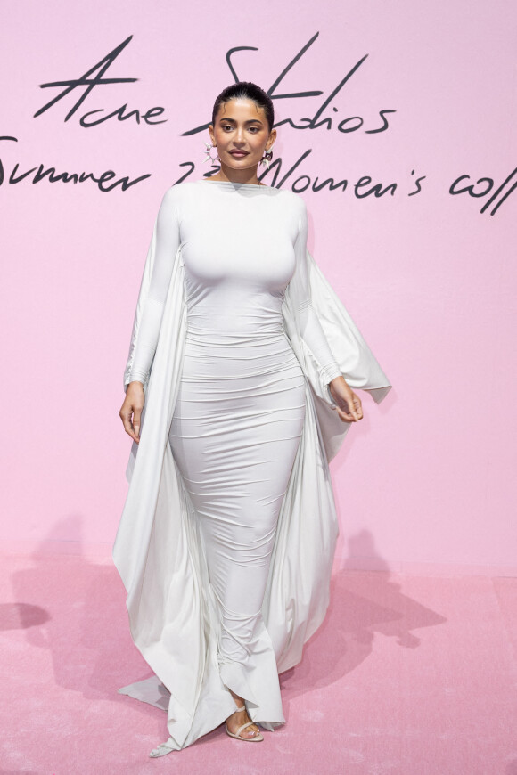 Kylie Jenner - Photocall du défilé de mode prêt-à-porter printemps-été 2023 Femmes "Acne Studios" lors de la fashion week de Paris. Le 28 septembre 2022 © Olivier Borde / Bestimage 