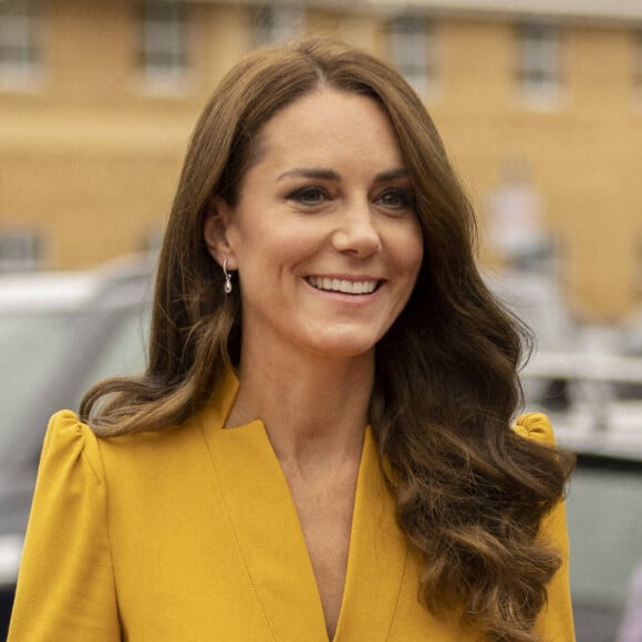 Catherine (Kate) Middleton, princesse de Galles, visite la maternité du Royal Surrey County Hospital à Guildford. Sa venue a pour objectif d'en savoir plus sur le soutien holistique qu'il offre aux femmes enceintes et aux nouvelles mères pour s'assurer qu'elles reçoivent les meilleurs soins possibles tout au long et au-delà de leur grossesse. 