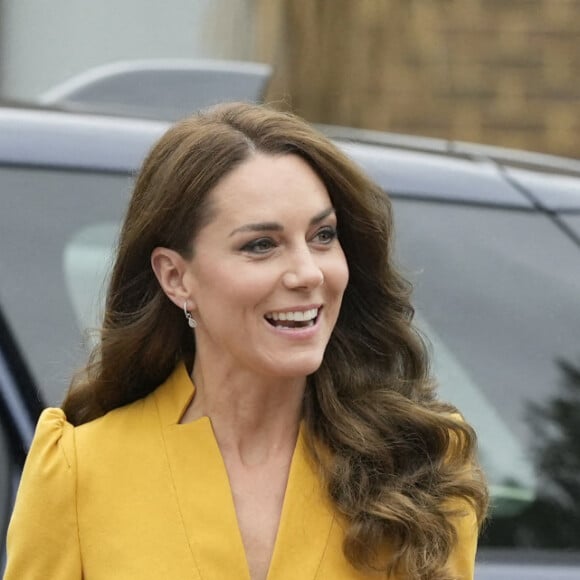 Catherine (Kate) Middleton, princesse de Galles, visite la maternité du Royal Surrey County Hospital à Guildford, le 5 octobre 2022. Sa venue a pour objectif d'en savoir plus sur le soutien holistique qu'il offre aux femmes enceintes et aux nouvelles mères pour s'assurer qu'elles reçoivent les meilleurs soins possibles tout au long et au-delà de leur grossesse. 