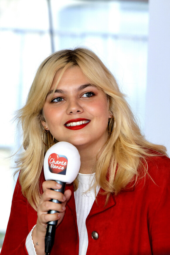 Portrait de Louane Emera le 13 octobre 2021. © Cédric Perrin / Bestimage