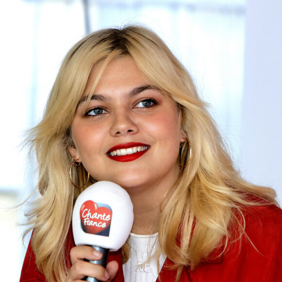 Portrait de Louane Emera le 13 octobre 2021. © Cédric Perrin / Bestimage